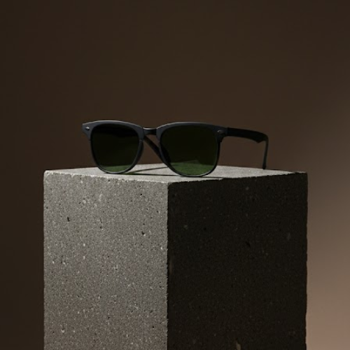 Aura Men sunglasses